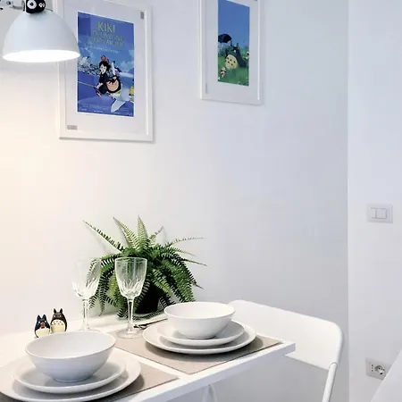 Apartment Tiny Cinema Loft - Milan's Smallest