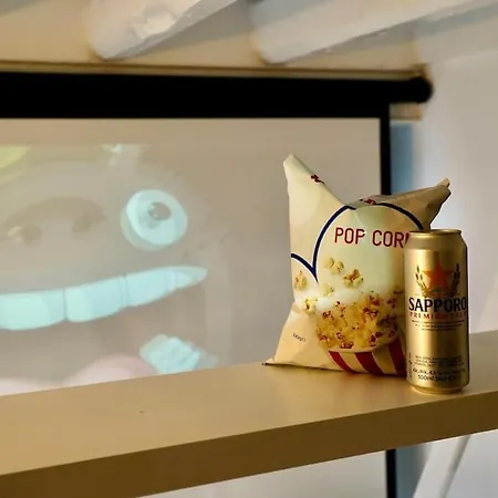 Appartamento Tiny Cinema Loft - Milan's Smallest *
