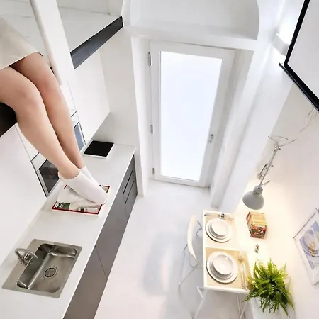 Tiny Cinema Loft - Milan's Smallest Milano